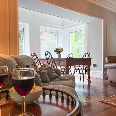 Σπίτι διακοπών Daweswood, Patterdale, Characterful With Fairy Tale Garden And Fell Walks From The Door *