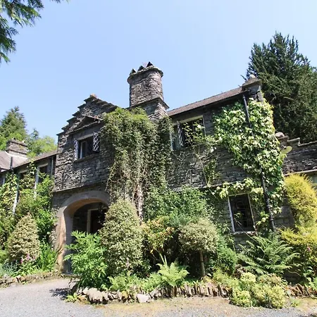Daweswood, Patterdale, Characterful With Fairy Tale Garden And Fell Walks From The Door Patterdale