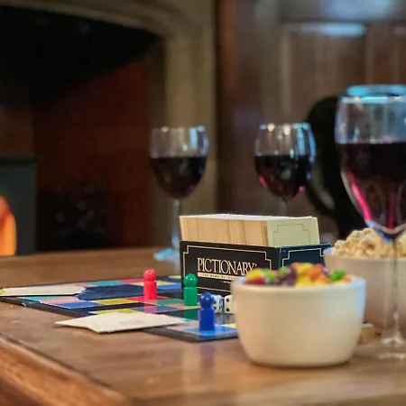 Daweswood, Patterdale, Characterful With Fairy Tale Garden And Fell Walks From The Door Feriehus